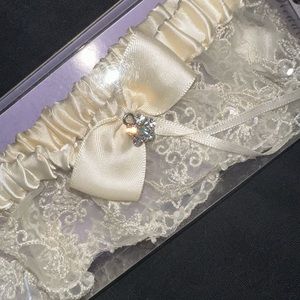 Off White Chiffon Garter Elastic Band One Size Fits All